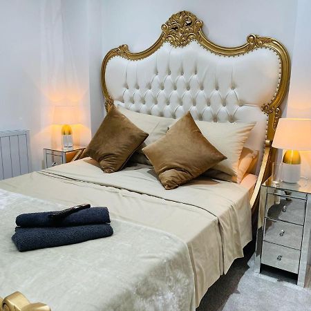 Salt Hill Windsor Legoland Eton Heathrow Luxury 2 Bed 1 Bath Free Parking Apartamento Slough Exterior foto