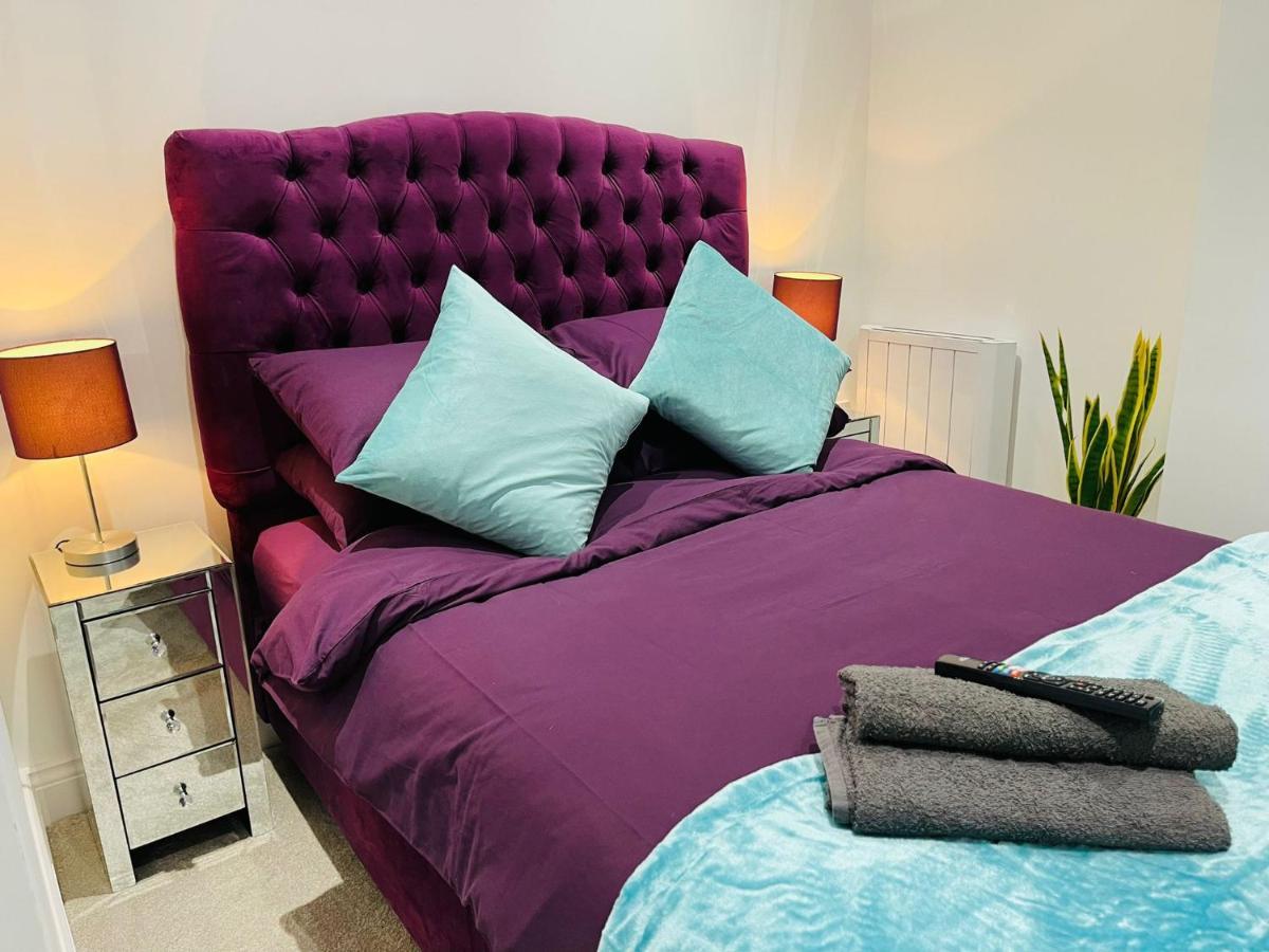 Salt Hill Windsor Legoland Eton Heathrow Luxury 2 Bed 1 Bath Free Parking Apartamento Slough Exterior foto