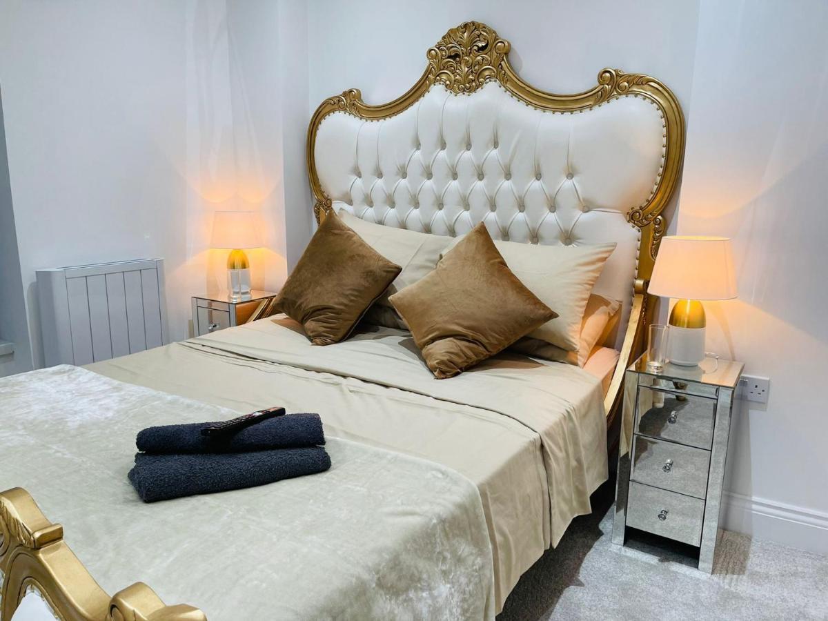 Salt Hill Windsor Legoland Eton Heathrow Luxury 2 Bed 1 Bath Free Parking Apartamento Slough Exterior foto